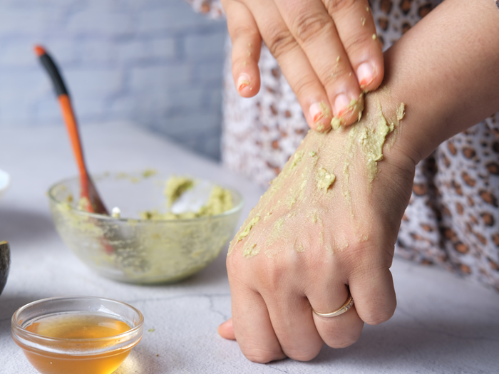 5 home remedies to remove tan from hands immediately