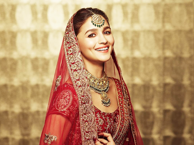 शादी से पहले ही Alia Bhatt के चेहरे पर दिखता है दुल्हन वाला ग्लो, एक्ट्रेस करती हैं इन 5 चीजों को रोजाना फॉलो 