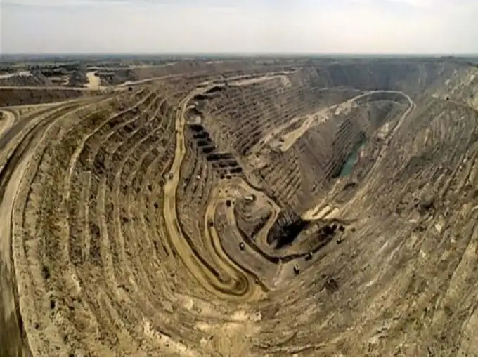 121 सालों में निकला 900 टन सोना