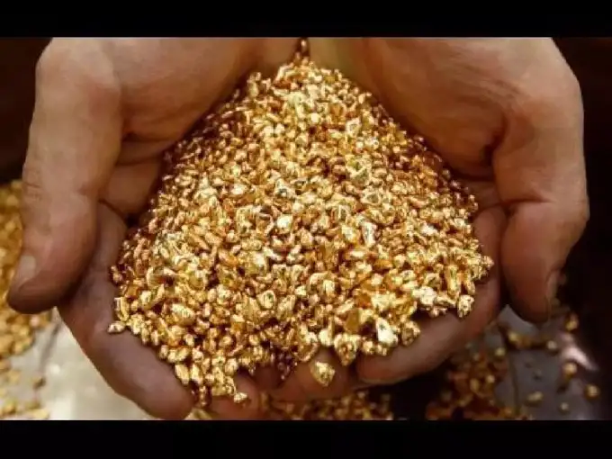 लोग जमीन में हाथ डालकर निकाल लेते थे सोना