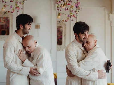 दामाद Ranbir Kapoor के सीने से बच्‍चे की तरह लिपटे Mahesh Bhatt, तस्‍वीर से भी खूबसूरत है इसका कैप्‍शन 