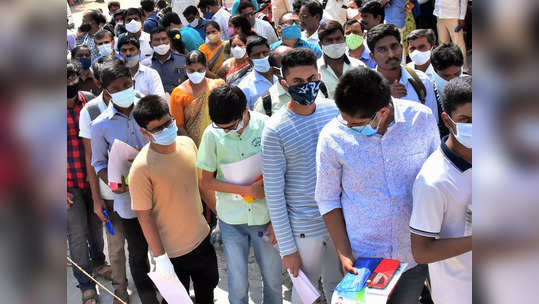 रोजगार देण्यात योगी सरकार 'महाराष्ट्रा'पेक्षा पुढे, १०० दिवसात १० हजार सरकारी नोकऱ्यांची हमी