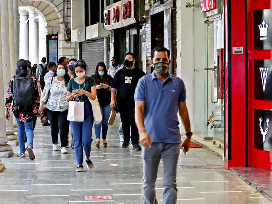 Delhi Mask Guidelines: अपनी कार में जा रहे हैं बिना मास्क तो नहीं लगेगा जुर्माना, लेकिन इस जगहों पर जरूरी रहेगा मास्क 