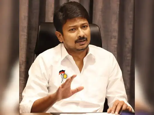 udhayanidhi stalin: உதயநிதி ஸ்டாலின் கோரிக்கைகள் நிறைவேறனும்.. எங்களுக்கு  வேலை வேண்டும்: போராட்டத்தில் குதித்த திருநங்கைகள்! - cuddalore transgenders  staged ...