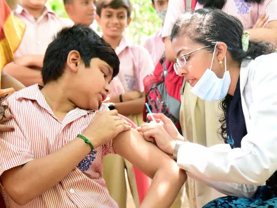 Vaccine For Kids: स्‍कूलों में केस बढ़े तो बच्‍चों के लिए तीन-तीन वैक्‍सीन आ गईं, Covaxin, ZyCovD और Corbevax को मंजूरी 