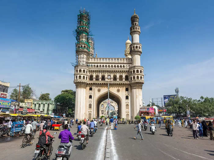 know the facts about hyderabad charminar and its secret tunnel