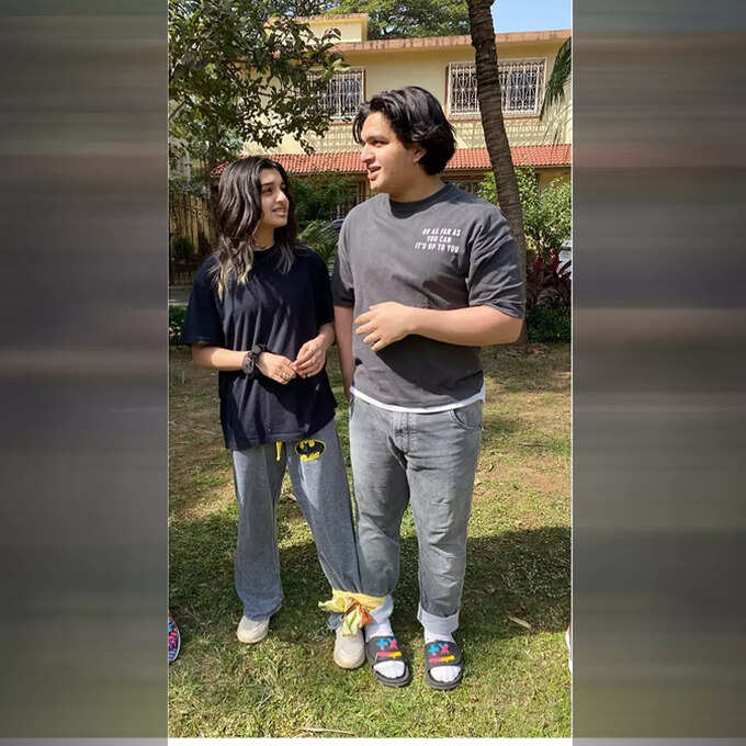 Arshad Warsi Son Zeke Warsi is now a young and handsome boy whom we saw in Salaam  Namaste movie 17 Years back- 'सलाम नमस्‍ते' में नजर आया था अरशद वारसी का  बेटा,