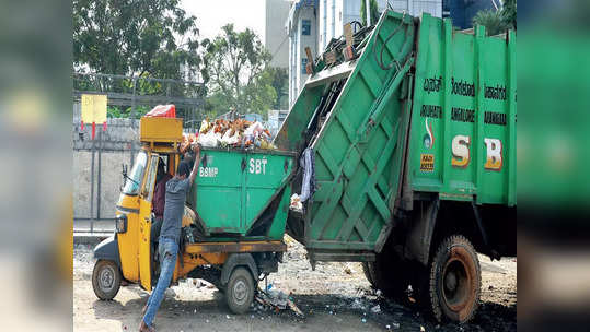 कचरा संकलन कर्मचाऱ्यांचा संप मागे