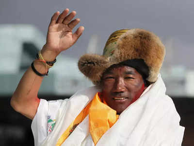 जानें कौन हैं नेपाल के कामी रीता, जिन्होंने 26वीं बार एवरेस्ट फतह कर बनाया इतिहास 
