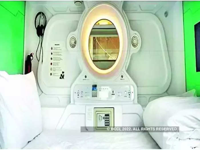 what-is-a-pod-hotel