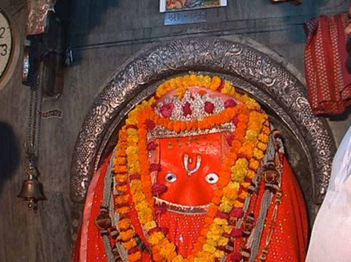Hanuman Jayanti : जानें कैसे हुई थी हनुमान जी की शादी, इस मंदिर में पत्नी के साथ स्थापित है उनकी मूर्ति