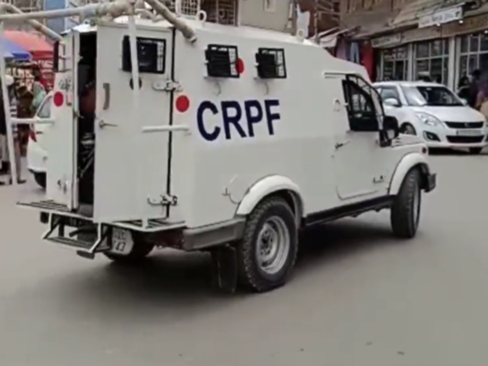 Shopian Attack: दक्षिण कश्मीर के शोपियां में CRPF-SOG टीम पर आतंकी हमला, 1 नागरिक की मौत 