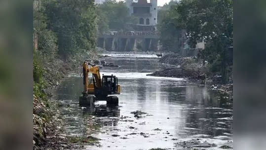 सफाईचे आव्हान,छोट्या-मोठ्या नाल्यांच्या स्वच्छतेविषयी मुंबईकरांमध्ये नाराजीचा सूर