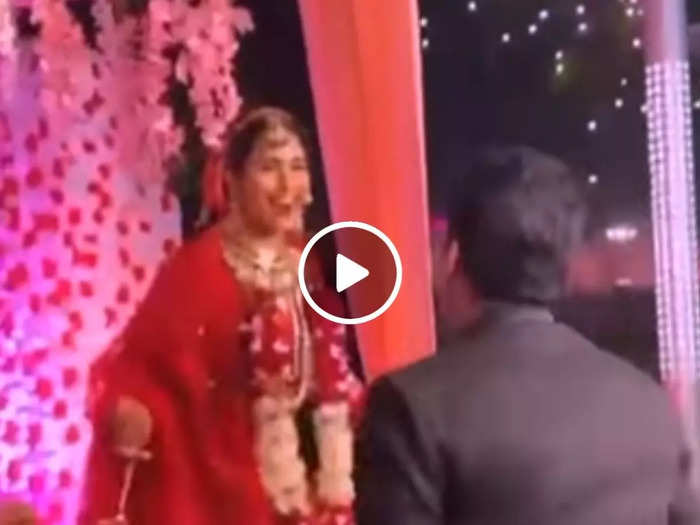 desi bride bindass dance on sukhbir ishq tera tadpave song fornt of groom watch shocking viral video