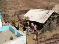 mandla tribal triple murder accused killed three family member on house roof and cut woman head
