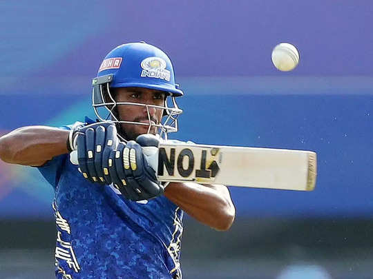 Tilak Varma IPL 2022: मुंबई इंडियंस के तिलक वर्मा IPL से सीधे खेलेंगे भारत? रोहित के बाद सुनील गावस्कर ने की तारीफ 