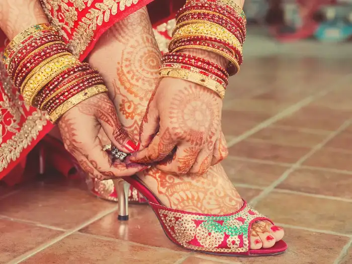 bridal footwear for wedding, हर तरह की 