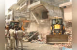 Delhi Bulldozer Drive: अब दिल्ली के खिचड़ीपुर और कल्याणपुरी में अवैध निर्माण के खिलाफ चला बुलडोजर, देखिए तस्वीरें