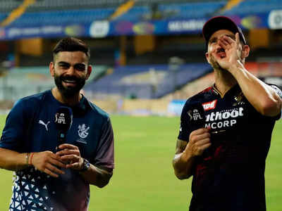 RCB के कप्तान डु प्लेसिस ने लगाए मुंबई-मुंबई के नारे, रोहित को सपोर्ट करने स्टेडियम जाएंगे विराट कोहली! 