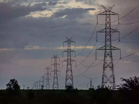 यूपी को केंद्र की चेतावनी- बकाया दें, वरना गहराएगा बिजली संकट, ऊर्जा सचिव ने 9372 करोड़ का भुगतान करने को कहा 
