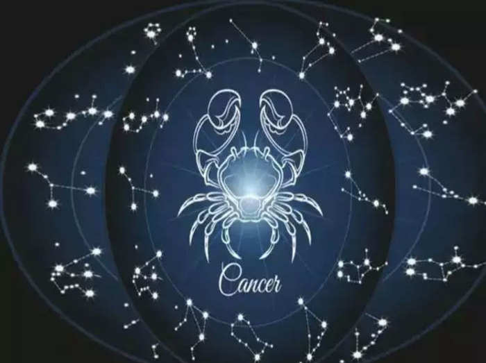 Horoscope Today Cancer आज का कर्क राशिफल 21 मई 2022 : फैमिली में कोई पड़ सकता है बीमार, अपना भी ध्‍यान रखें