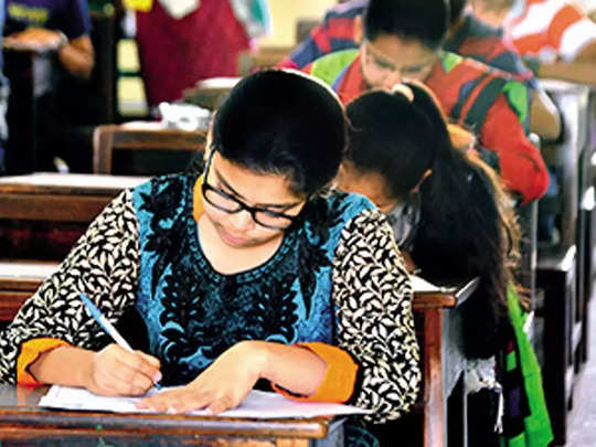 TS SSC Exams 2022: ప్రారంభమైన తెలంగాణ 10వ తరగతి పరీక్షలు.. జూన్‌ నెలాఖరుకు ఫలితాలు విడుదల..! 