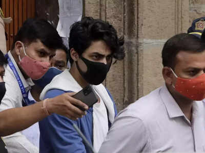 Aryan Khan Drug case: न गवाह, न सबूत फिर भी आर्यन खान को ड्रग्स केस में फंसाया, समीर वानखेड़े पर एसआईटी का खुलासा 