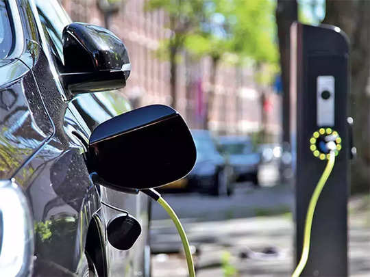 इलेक्ट्रिक कारों की चार्जिंग से परेशान हैं? Huawei की यह क्रांतिकारी तकनीक 5 मिनट में कर देगी गाड़ी चार्ज 