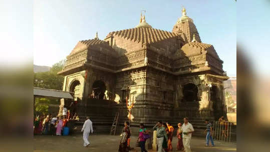 प्रचंड गर्दीमुळे दुरावला देव