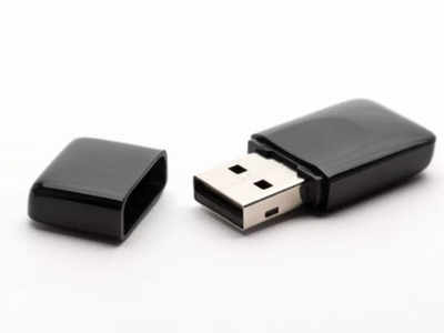 मोठमोठ्या डिजिटल फाईल्स बाळगण्याची चिंता सोडा, हे 32GB pen drives घ्या एकदम कमी किमतीत! 