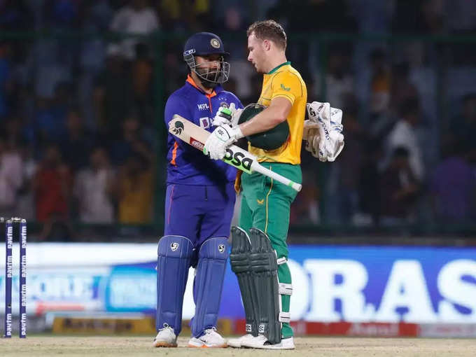 ​भारत के लिए डेब्यू टी20 मैच हारने वाले दूसरे कप्तान पंत