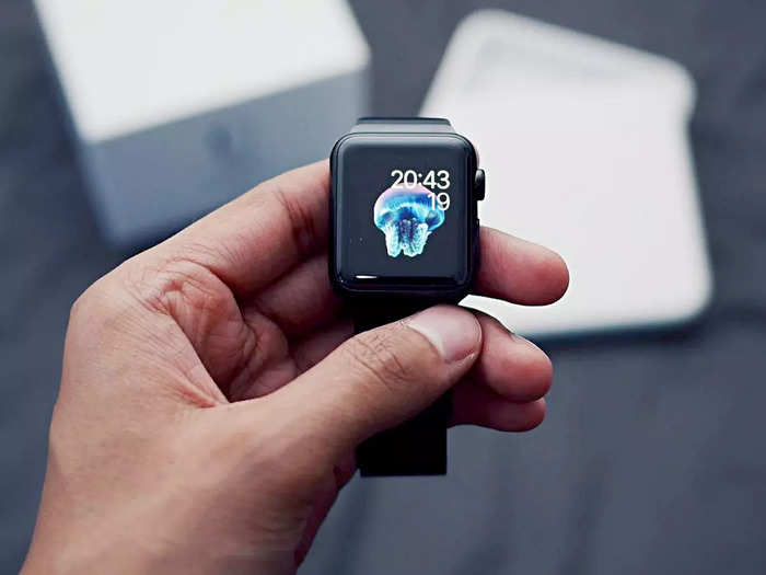 best smartwatch under 1000, smart band under 1000, smart watch below 1000, android watch under 1000, round smartwatch under 1000, 1000 rupees smartwatch, touch screen watch under 1000,