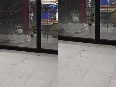 ഒറ്റപ്പാലം ഏരിയ കമ്മിറ്റി ഓഫീസിന് നേരെ കല്ലേറ്; ആക്രമിച്ചത് കോൺഗ്രസെന്ന് സിപിഎം