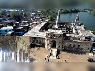 Hamirpur News: हमीरपुर के इस प्राचीन मंदिर की दीवारों पर चित्रित है संपूर्ण महाभारत, एक ही पत्थर से बना है राम जानकी मंदिर 