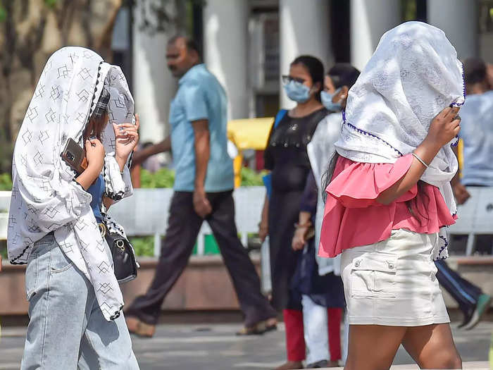 delhi heat index at high level: delhi struggles to manage effects of extreme heat