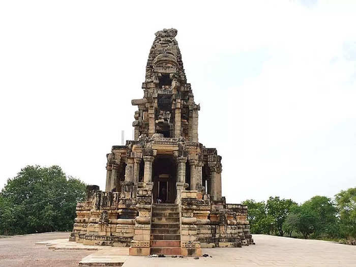 1000 years old kakanmath temple of sihoniya madhya pradesh