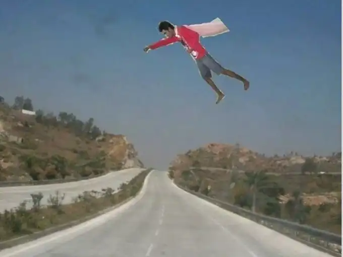 भाई ने खुद को सुपरमैन ही बना लिया...