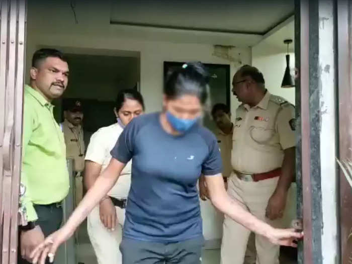 police raid on two hotels in nigdi pimpri pune