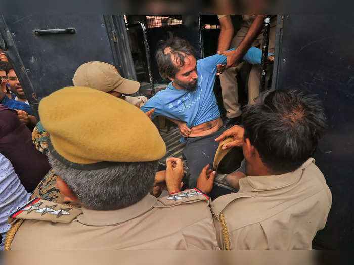 Udaipur Murder Case: ಟೈಲರ್ ಕನ್ಹಯ್ಯ ಲಾಲ್ ಹಂತಕರ ಮೇಲೆ ಕೋರ್ಟ್ ಹೊರಗೆ ದಾಳಿ