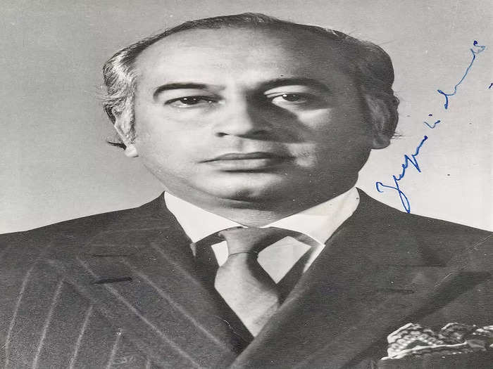 Zulfikar ali bhutto