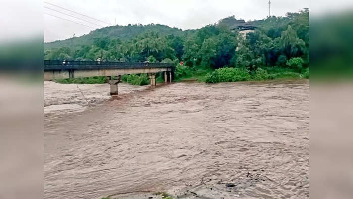 कोकणात जोरदार पाऊस, नद्यांच्या पाणी पातळीत वाढ