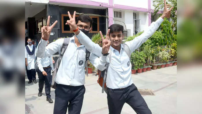 CBSE टर्म २ च्या स्कोअरकार्डमध्ये असतील 'हे' तपशील