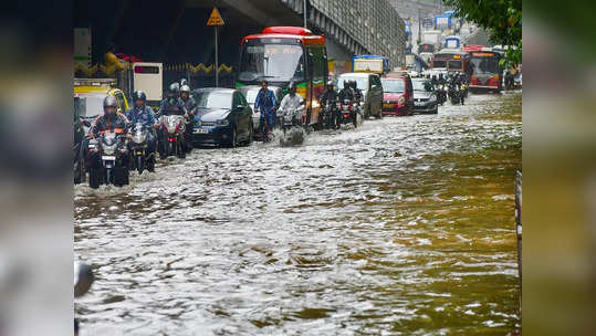 Maharashtra Monsoon 2022 : महाराष्ट्रात मुसळधार पाऊस कोसळणार; ५ जिल्ह्यांना 'रेड अलर्ट'