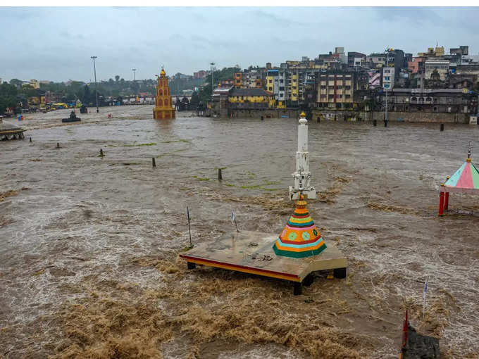 nashik godavari river flood news