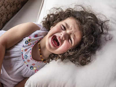 मुंह में छाले होने पर रो पड़ते हैं बच्‍चे, कुछ घरेलू उपाय कर सकते हैं दवा का काम 