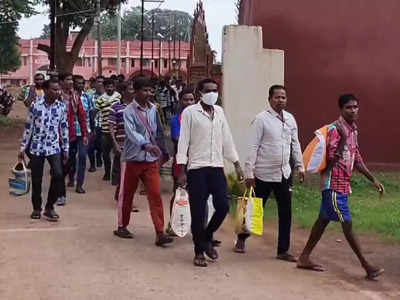 Chhattisgarh: पैजामा, तीर-धनुष की वजह से हुई थी 121 आदिवासियों की गिरफ्तारी, अब NIA कोर्ट में कुछ भी साबित नहीं कर पाई पुलिस