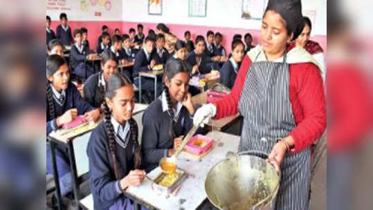 School Nutrition Diet: शालेय पोषण आहाराचे १०२ कोटी थकले