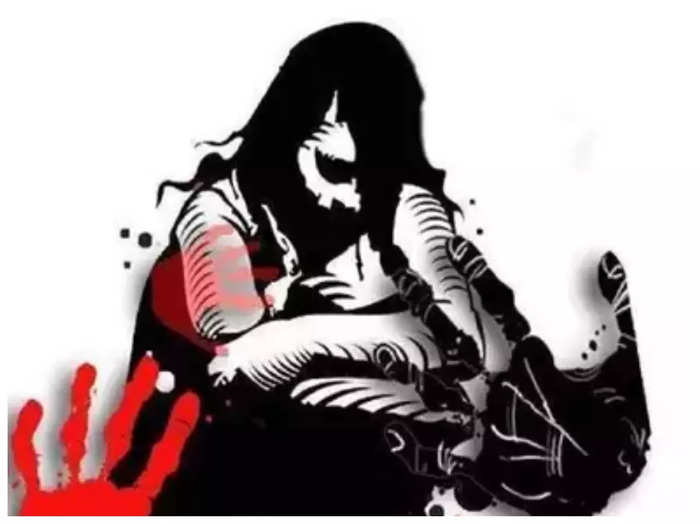 Noida News: फ्रेक्ट्री से काम कर घर लौट रही युवती के साथ दो युवकों ने किया बलात्कार, मामला दर्ज