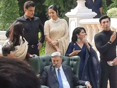 Ranbir Kapoor: सामने आया एनिमल से रणबीर कपूर और अनिल कपूर का लुक, शमशेरा से बिल्कुल अलग दिख रहे हैं एक्टर 