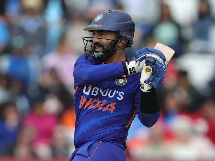 Dinesh Karthik IND vs WI: रोहित शर्मा को आउट कर खुश हो रहे थे कैरेबियाई,  दिनेश कार्तिक ने बल्ले से तबाही मचाकर उतारा बुखार - ind vs wi dinesh karthik  super striker